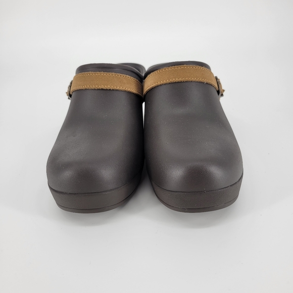 Crocs women's Sarah clogs rubber slip-on heeled shoe brown tan buckle 10 - Picture 2 of 8